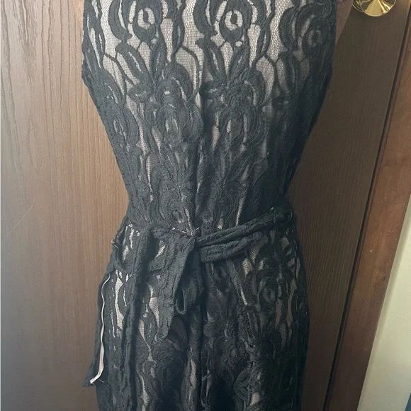 Lily large lace wrap dress with abalone detail lined! - Picture 3 of 4